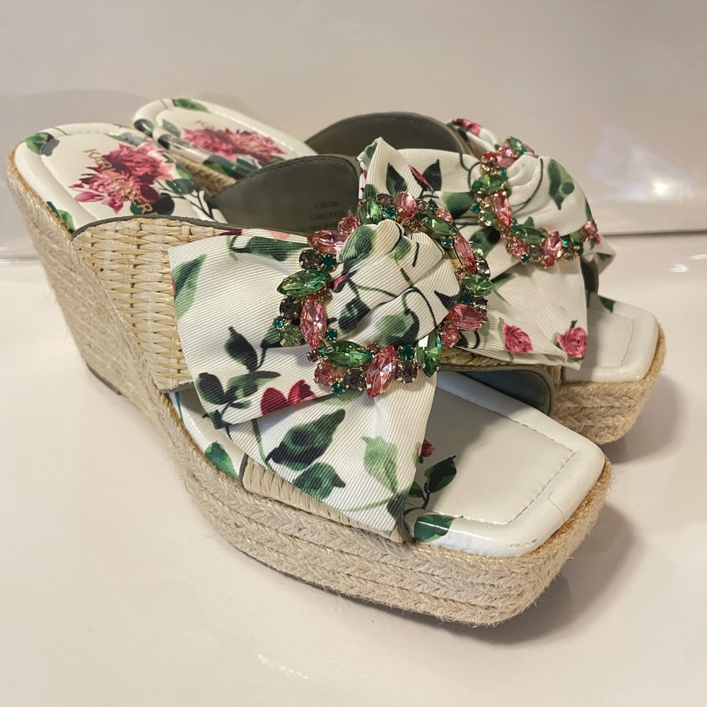 Karl Lagerfeld Cariza floral bow embellished wedge sandals - Size 7.5